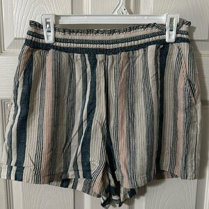 Universal Thread Linen Striped Shorts size M